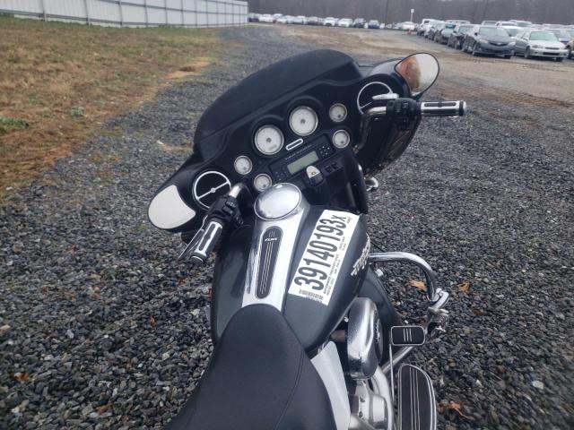 2009 HARLEY-DAVIDSON FLHX - 1HD1KB4109Y651915