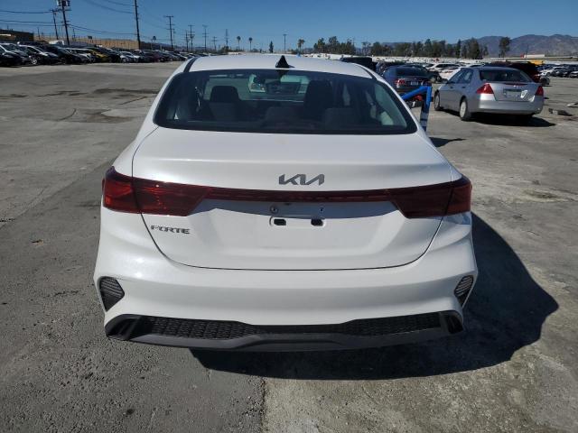 3KPF24AD1PE563055 KIA FORTE LX