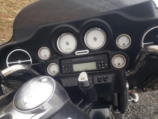 2009 HARLEY-DAVIDSON FLHX - 1HD1KB4109Y651915