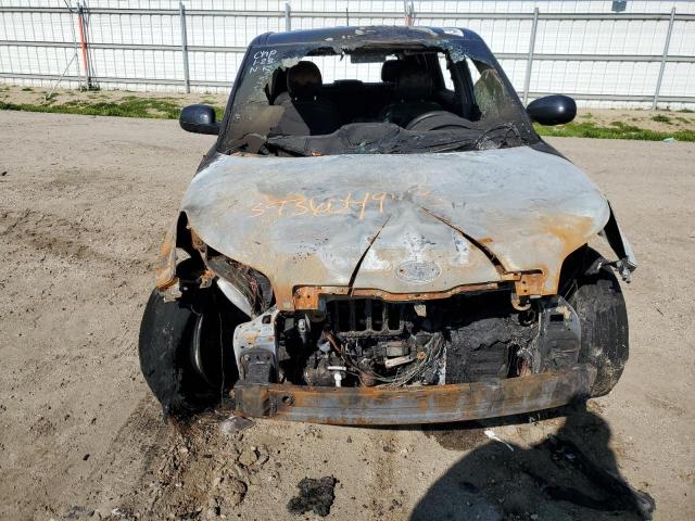 2015 KIA SOUL + - KNDJP3A58F7189931