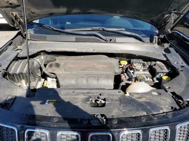3C4NJCBB4JT211239 Jeep Compass Latitude