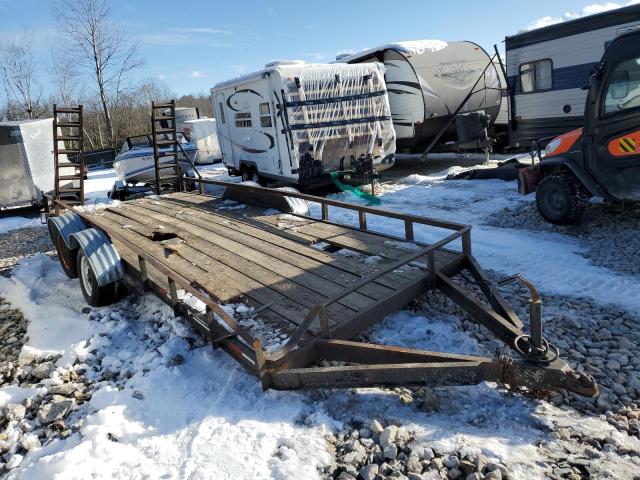 Salvage trucks for sale at Candia, NH auction: 2000 Northwood Trailer
