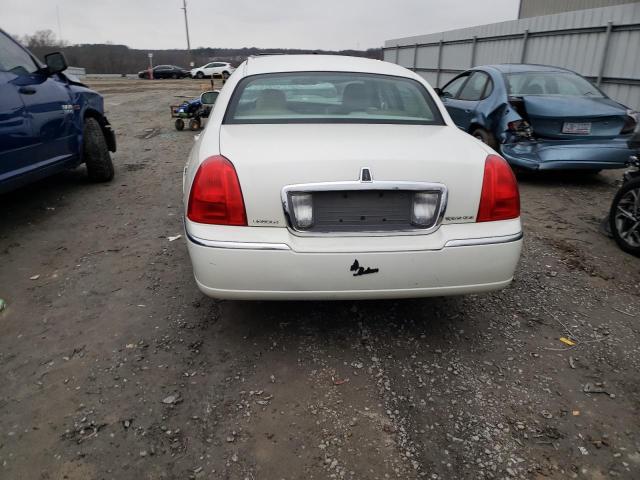 1LNHM82V76Y624396 Lincoln TOWNCAR
