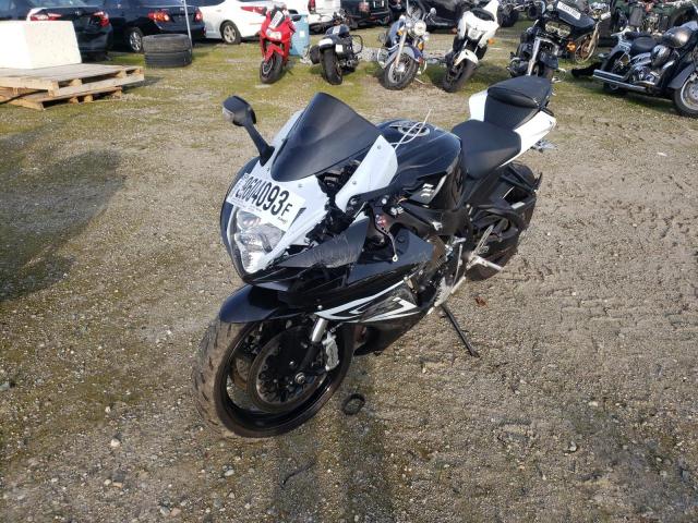2014 SUZUKI GSX-R600 - JS1GN7FA8E2101236