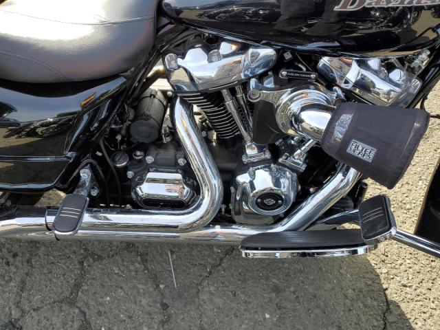 2019 HARLEY-DAVIDSON FLHX - 1HD1KBC33KB680952