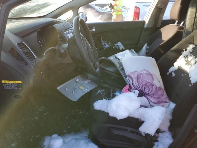 3KPFK4A70JE266277 KIA Forte