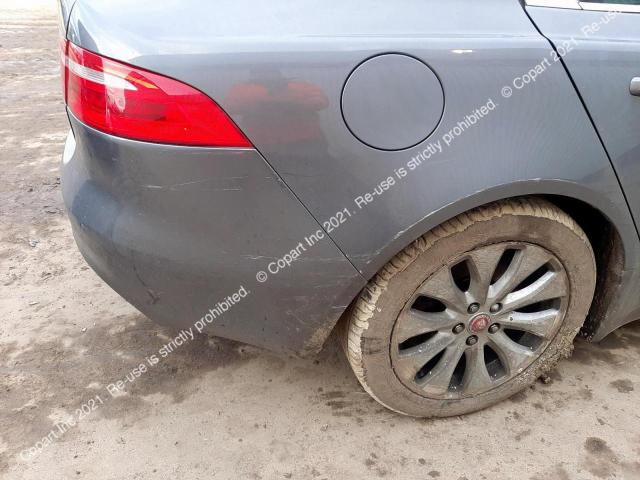 SAJAB4ANXGA911135 Jaguar Xe Portfol