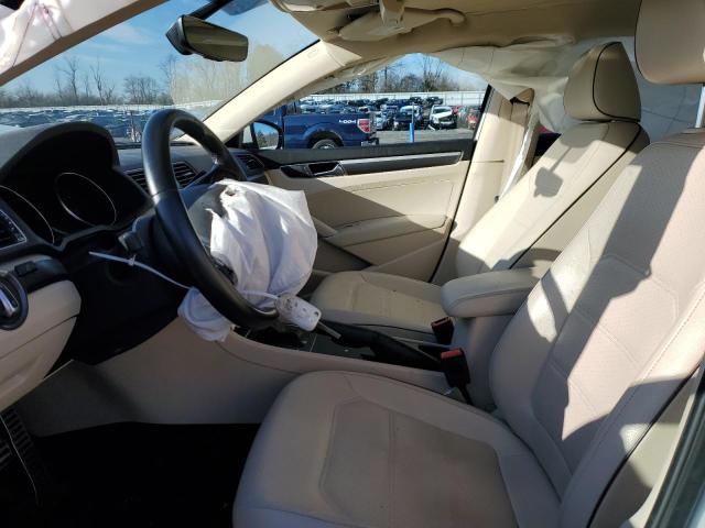 2017 VOLKSWAGEN PASSAT R-L - 1VWDT7A31HC044249