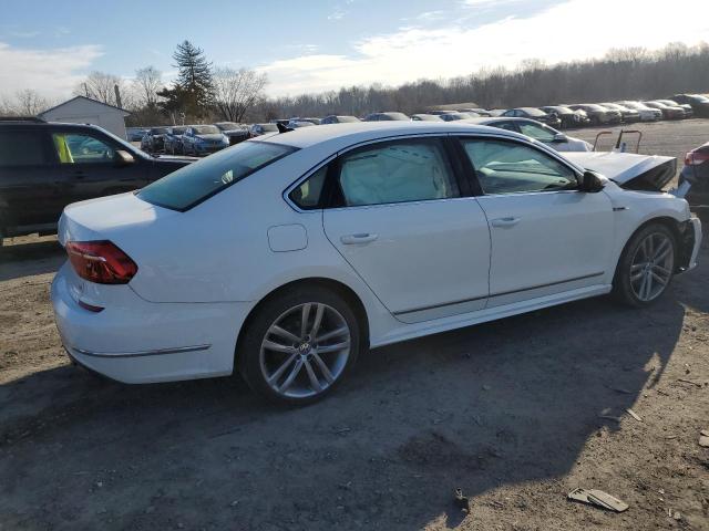 2017 VOLKSWAGEN PASSAT R-L - 1VWDT7A31HC044249