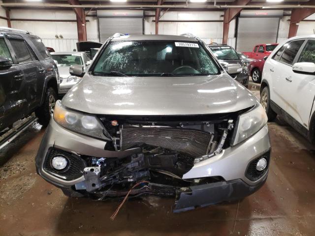 5XYKTDA18BG043433 KIA Sorento Base