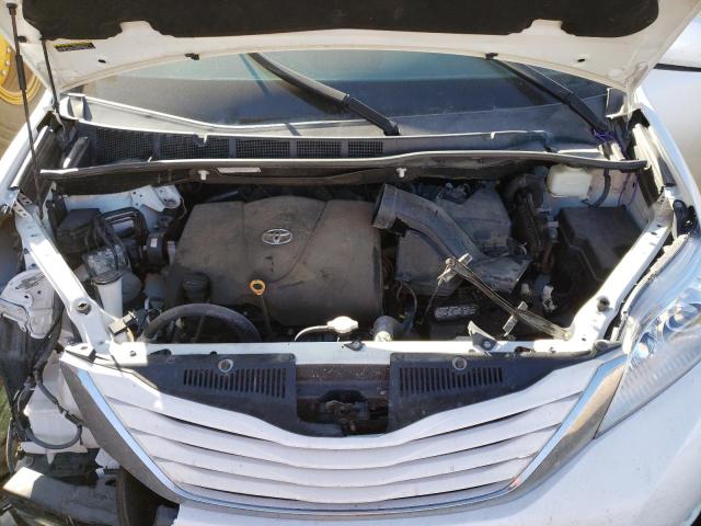 2017 TOYOTA SIENNA LE 5TDKZ3DC2HS845445