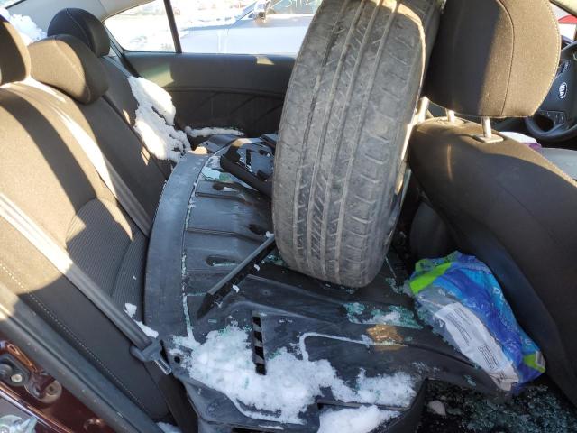3KPFK4A70JE266277 KIA Forte