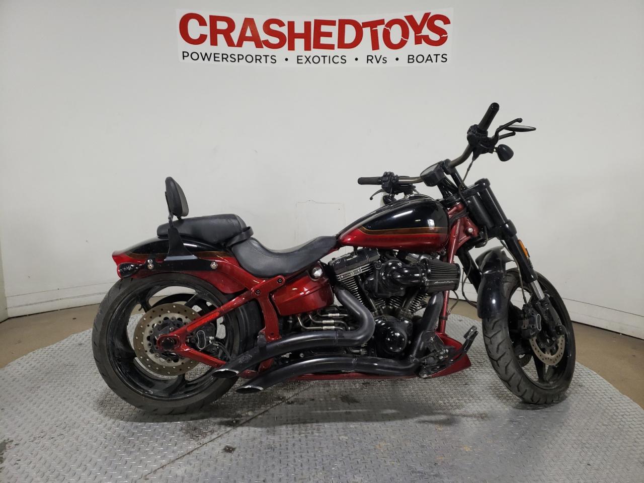 1HD1TG916HB958574 HARLEY-DAVIDSON FXSE 2017