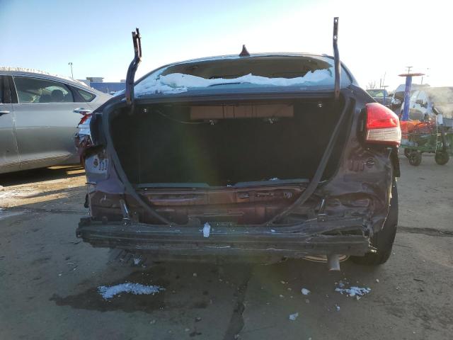 3KPFK4A70JE266277 KIA Forte
