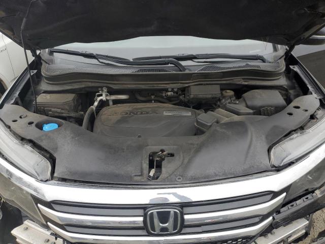 2017 HONDA PILOT TOUR - 5FNYF6H98HB065232