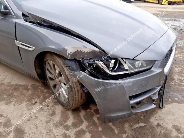 SAJAB4ANXGA911135 Jaguar Xe Portfol