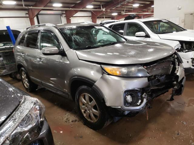 5XYKTDA18BG043433 KIA Sorento Base