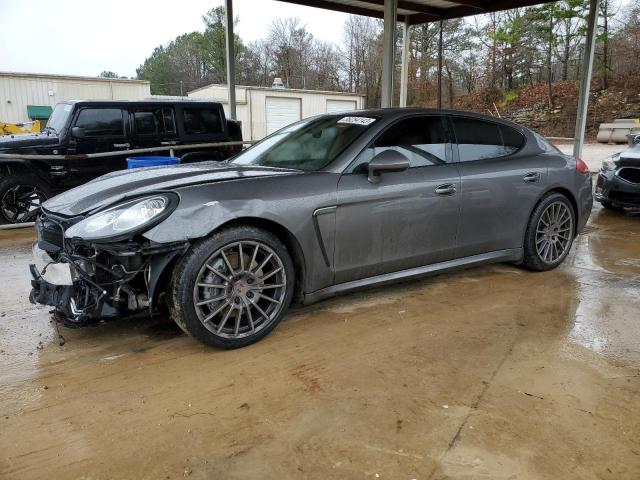 2015 Porsche Panamera 