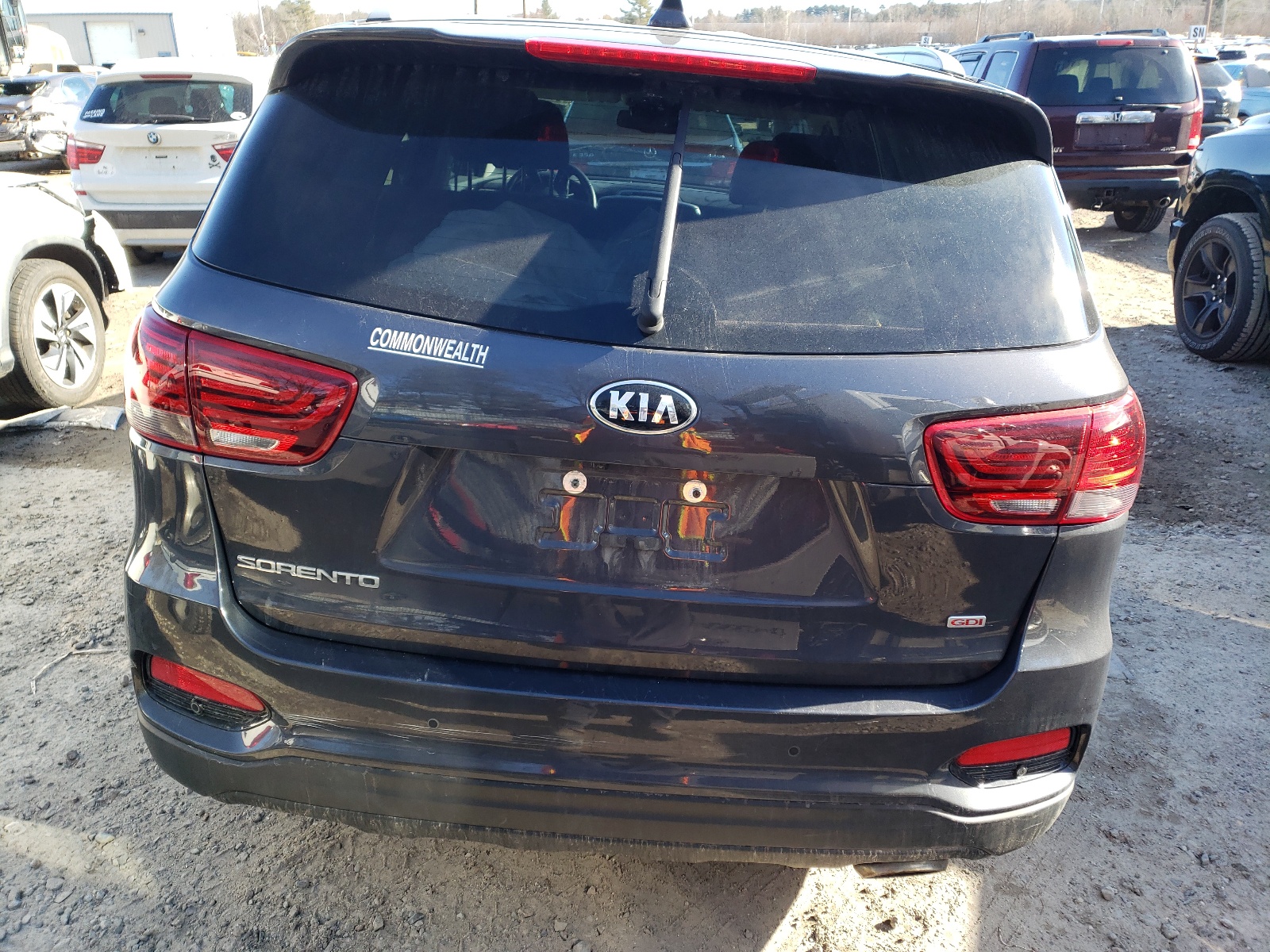 5XYPGDA31KG557040 2019 Kia Sorento L