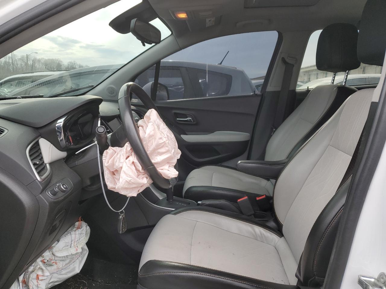 3GNCJPSB6JL300753 CHEVROLET TRAX 2018