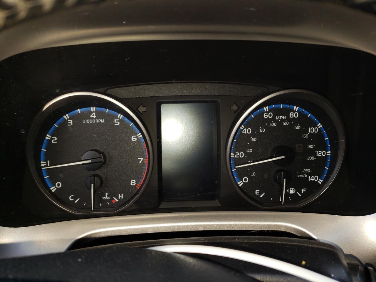 JTMRFREV4HJ116919 TOYOTA RAV4 2017