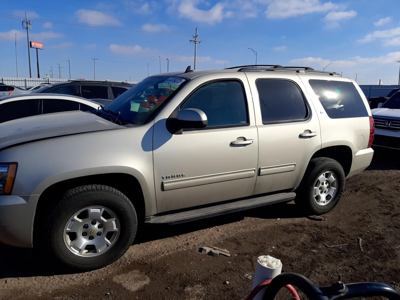 2013 CHEVROLET TAHOE K1500 LT - 1GNSKB***********