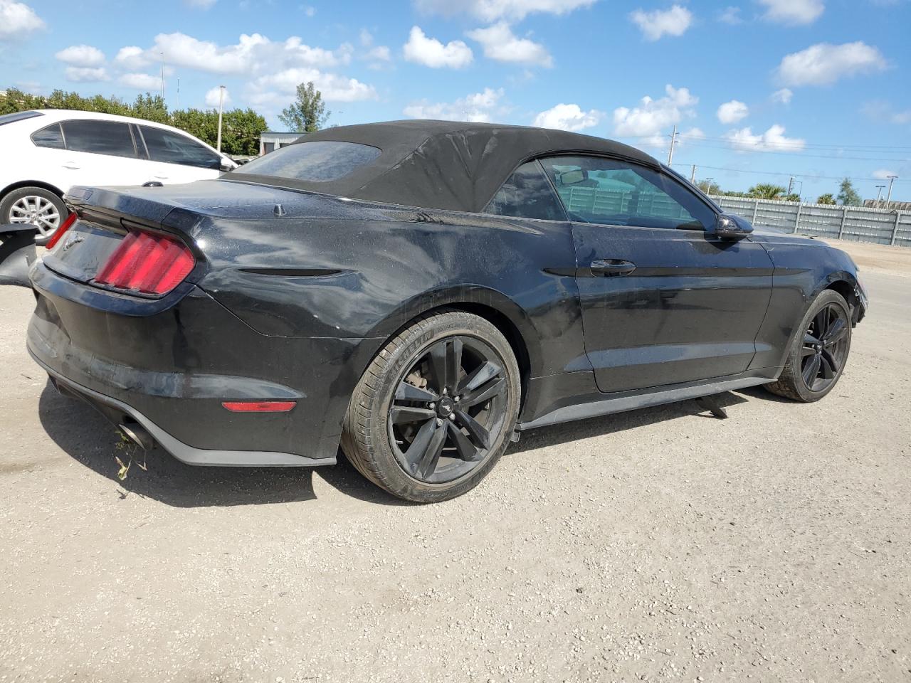 1FATP8UH9G5201289 FORD ALL Models 2016