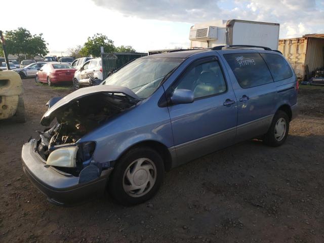 Salvage cars for sale at Kapolei, HI auction: 2002 Toyota Sienna LE