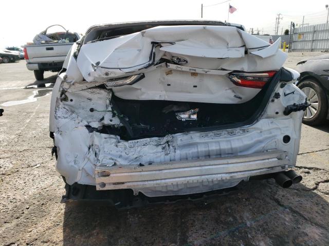 2018 TOYOTA CAMRY L - 4T1B11HK5JU633374