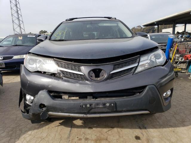 2015 TOYOTA RAV4 XLE - JTMWFREV7FD063860