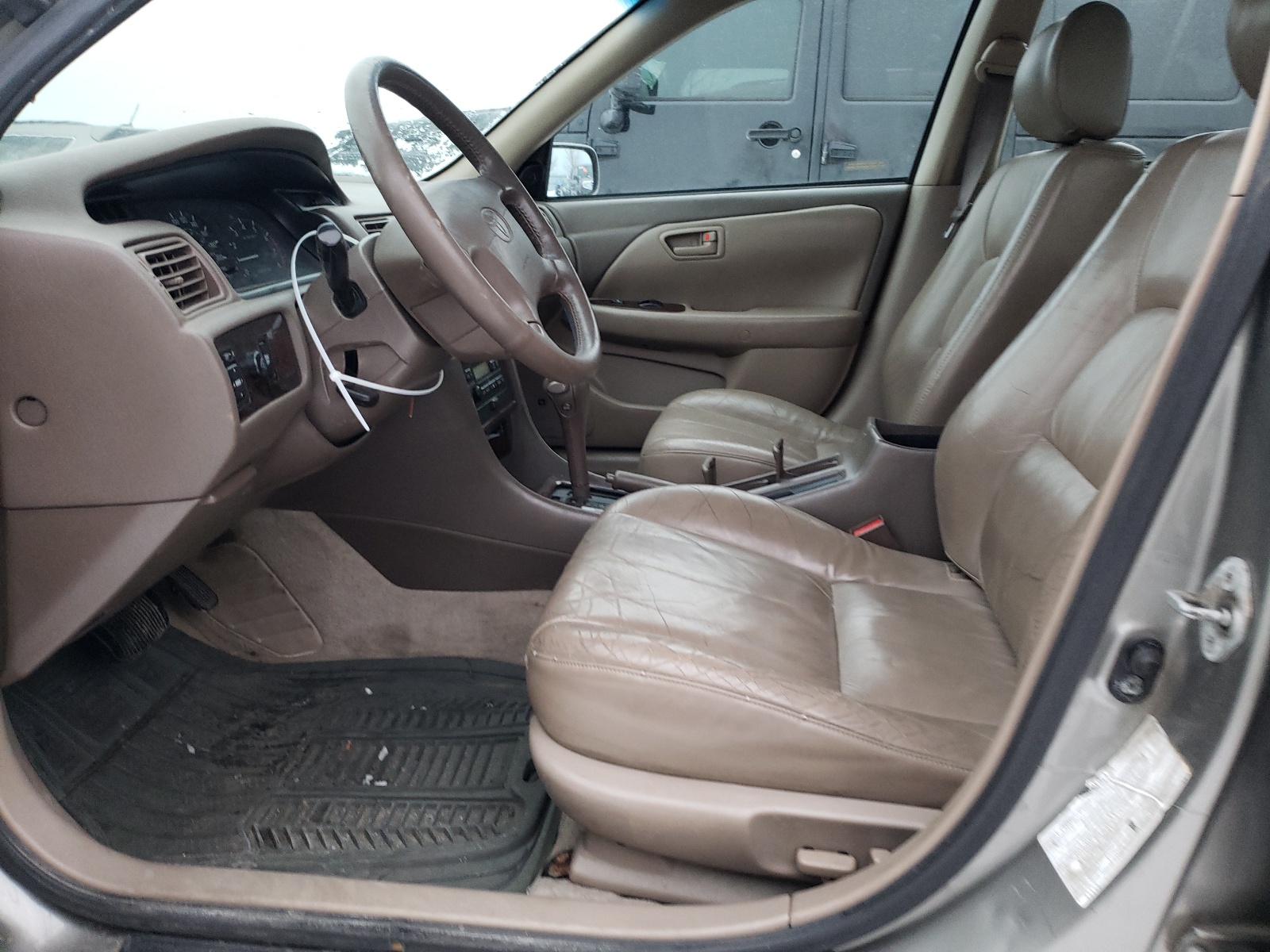 JT2BF22K2Y0271275 2000 Toyota Camry Ce