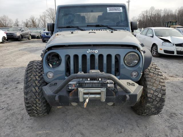 1C4AJWBG2FL679971 Jeep Wrangler Sahara