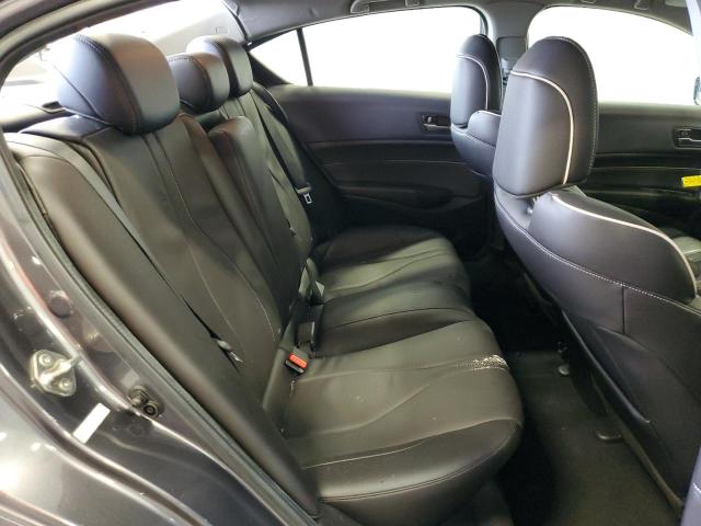 19UDE2F72KA010403 Acura Ilx Premium