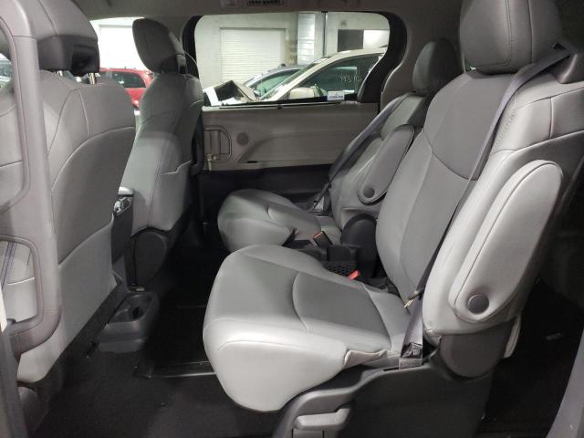2022 TOYOTA SIENNA XLE 5TDJRKEC9NS136494