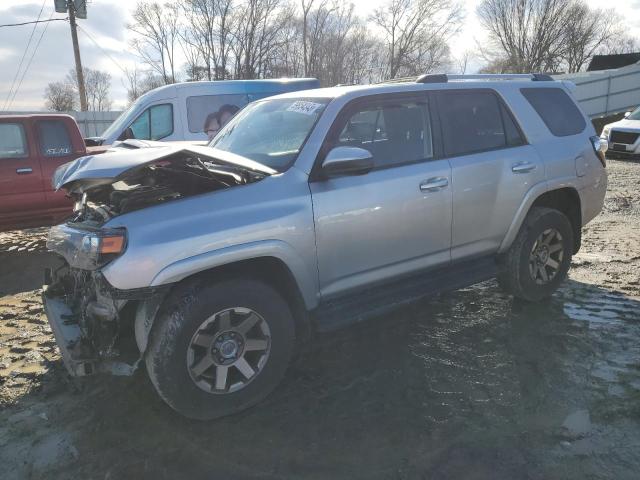 2016 TOYOTA 4RUNNER SR - JTEBU5JR2G5277314