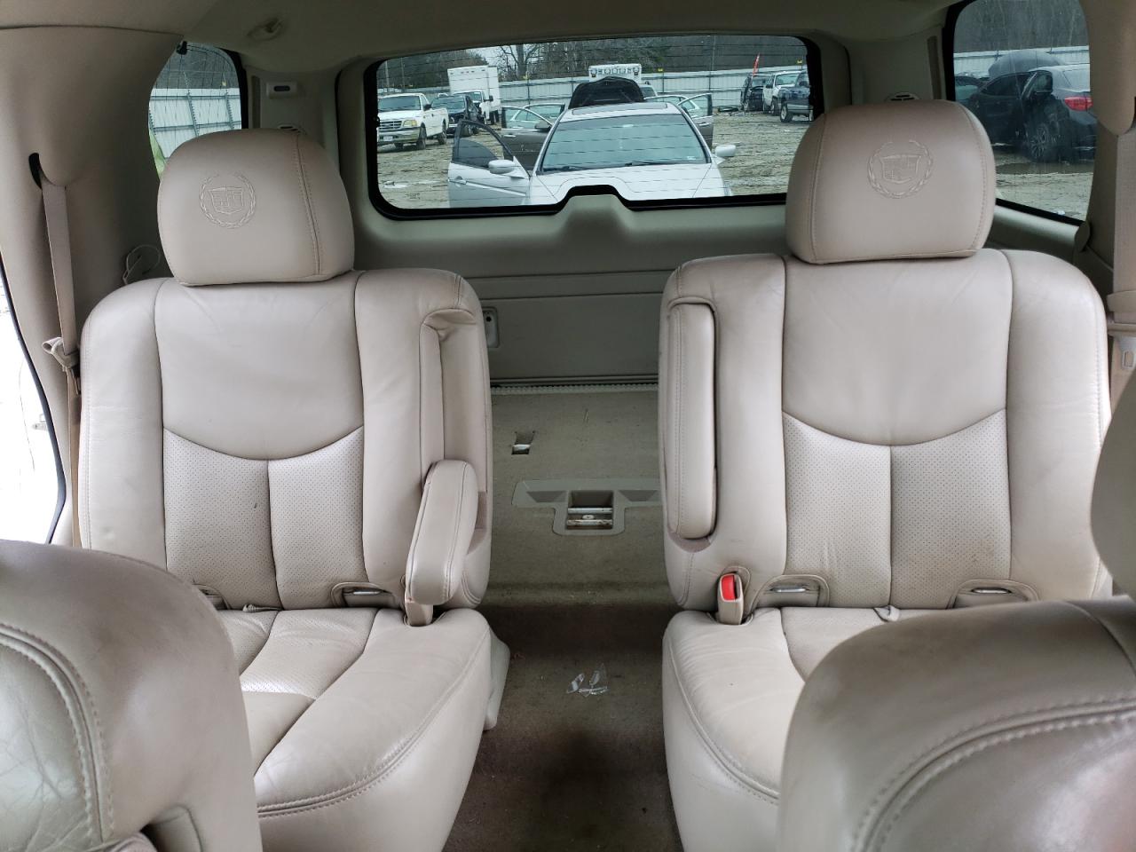 2005 Cadillac Escalade Luxury VIN: 1GYEK63N85R116005 Lot: 67750923