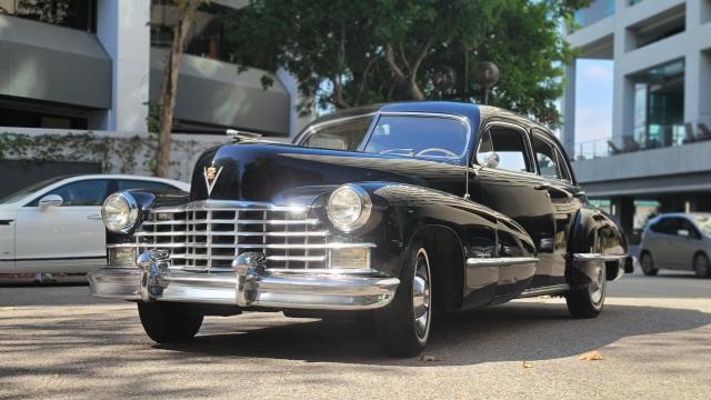 CADILLAC  1946 1