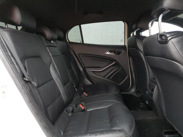 2016 MERCEDES-BENZ GLA 250 - WDCTG4EB2GJ226601