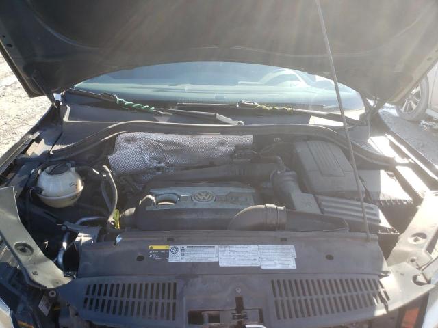 2015 VOLKSWAGEN TIGUAN S - WVGBV7AX8FW550675