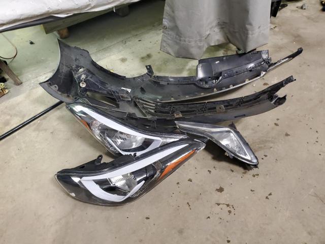 2015 HYUNDAI ELANTRA SE - 5NPDH4AE2FH613731
