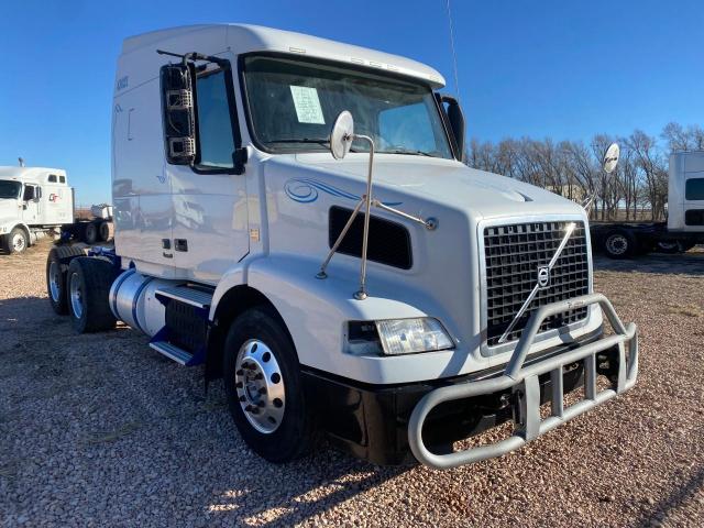 Salvage cars for sale from Copart Amarillo, TX: 2013 Volvo VN VNM