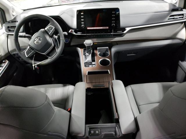 2022 TOYOTA SIENNA XLE 5TDJRKEC9NS136494