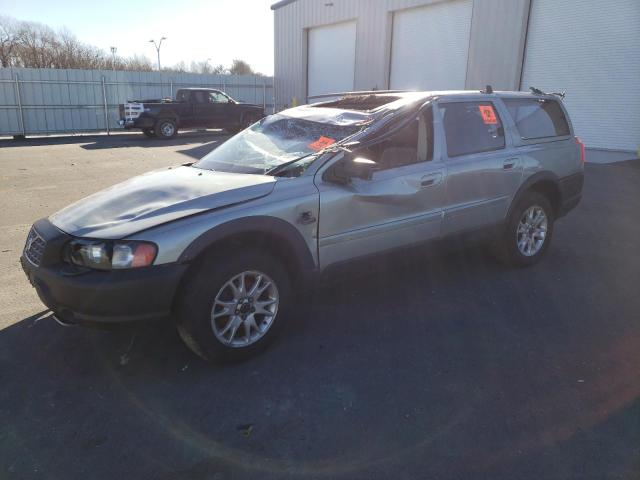 2004 Volvo XC70 