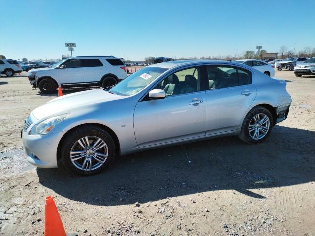 2015 INFINITI Q40 