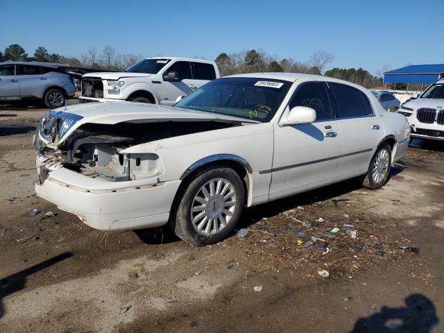 2003 Lincoln Town Car Signature