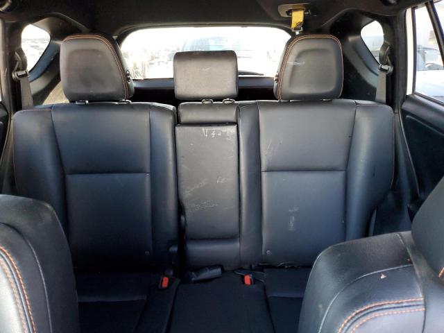 2018 TOYOTA RAV4 SE - JTMJFREV7JJ745240