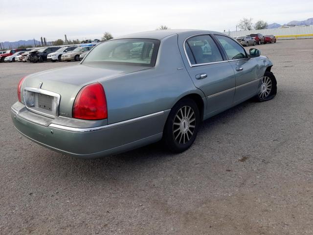 1LNHM82W13Y655843 Lincoln Town Car Signature