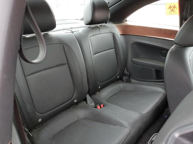 2017 VOLKSWAGEN BEETLE SE 3VWJ17AT3HM625386