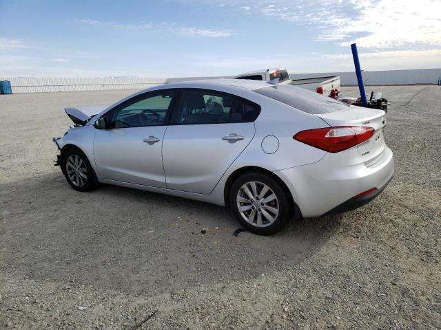 KNAFX4A64E5177433 KIA FORTE LX