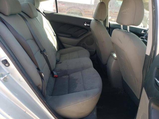 KNAFK4A61F5330141 KIA FORTE LX